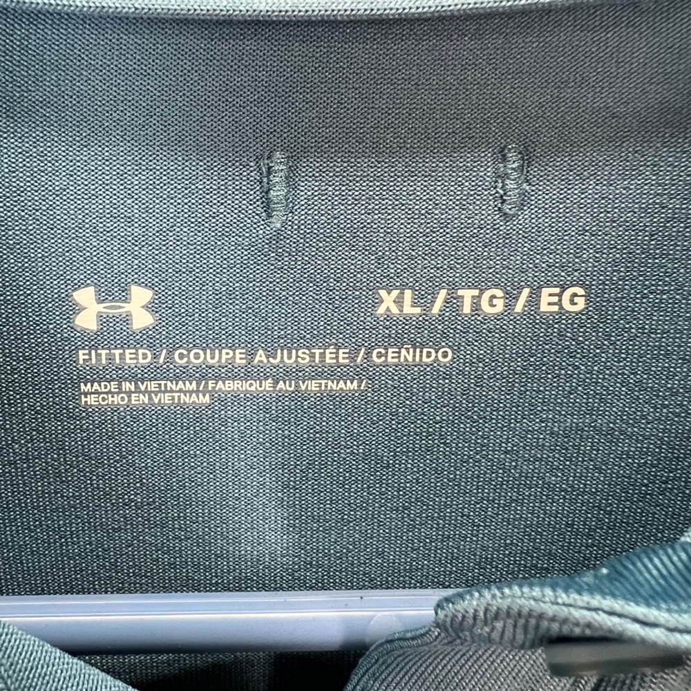 Under Armour Women XL Blue Fitted Polo Short Sleeve Golfcore Activewear Techwear - Picture 5 of 9